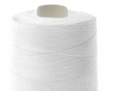 Швейные нитки (армированные) 28S/2, нам. 2 500 м, цвет белый - купить в Нефтекамске. Цена: 148.95 руб.