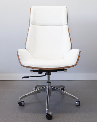 Кресло из натуральной кожи, каркас дерево арт. FX-BC06 - купить в Нефтекамске. Цена 34 820.52 руб.